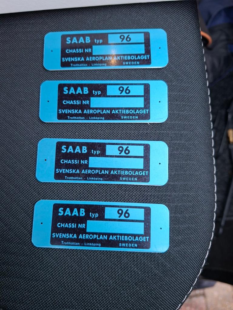 Saab 96 typeplaatjes voor op het chassis., Ophalen of Verzenden, Nieuw, Saab