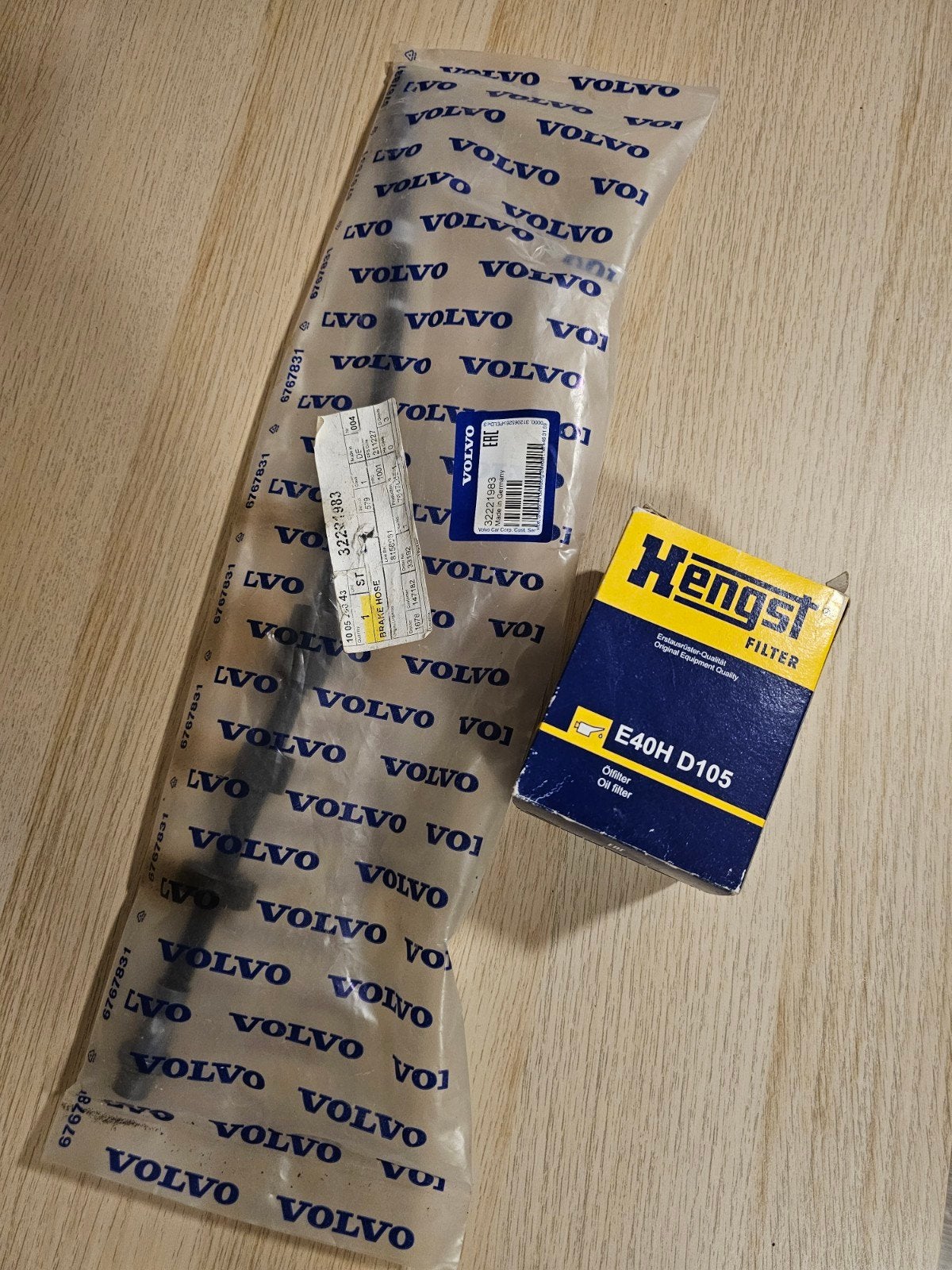 Volvo V40 remslang voorzijde origineel + Hengst oliefilter, Ophalen of Verzenden