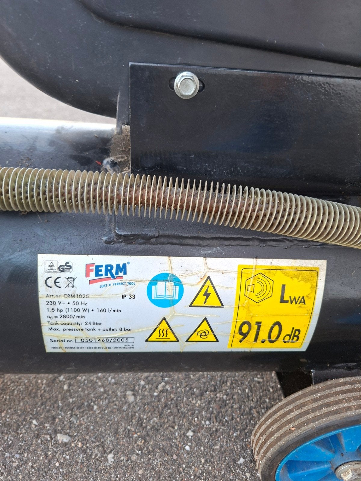 compressor ferm, Doe-het-zelf en Verbouw, Compressors, Ophalen, Gebruikt, 6 tot 10 bar, Minder dan 200 liter/min