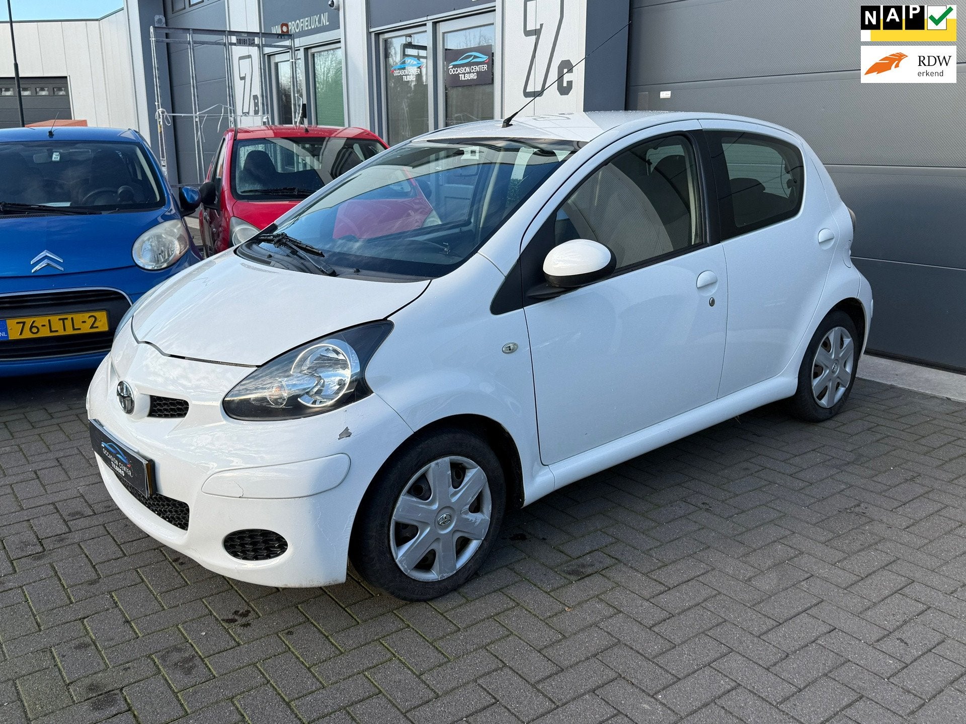 Toyota Aygo 1.0 AIRCO | ELEKTR PAKKET | NIEUWE APK | NAP |, Auto's, Toyota, Voorwielaandrijving, Gebruikt, 4 stoelen, Origineel Nederlands