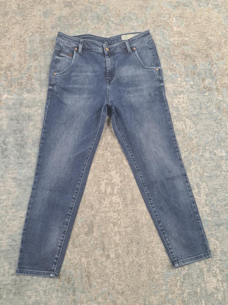 Diesel fayza relaxed boyfriend W28 L28 Dames Tulsi2828, Kleding | Dames, Spijkerbroeken en Jeans, Zo goed als nieuw, W28 - W29 (confectie 36)