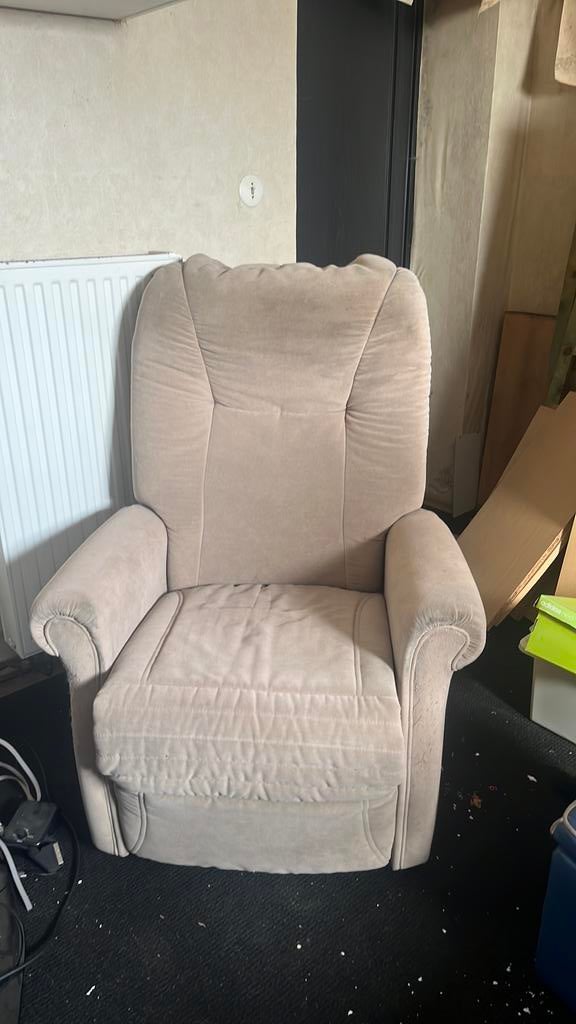 Massage stoel, Huis en Inrichting, Stoelen, Ophalen, Zo goed als nieuw, Bruin, Eén