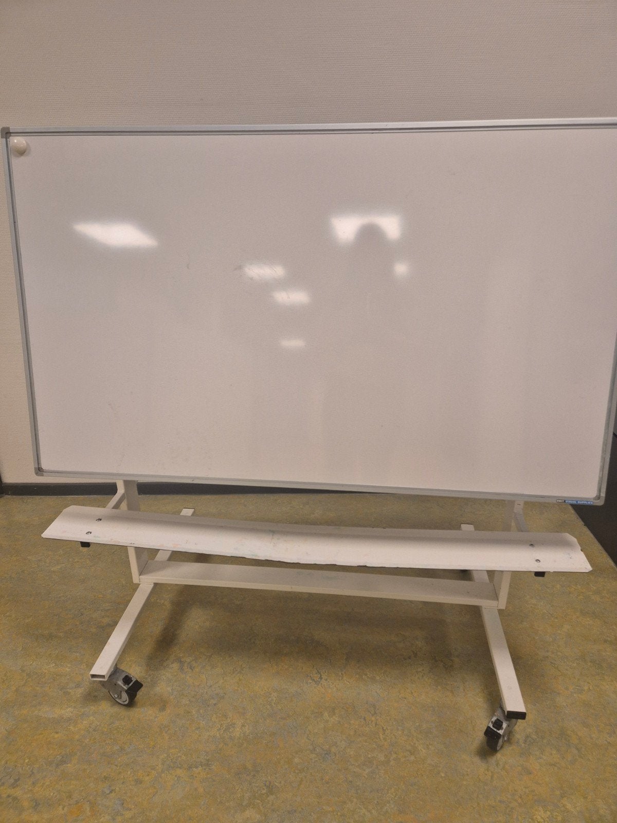 bord, Ophalen, Magneetbord