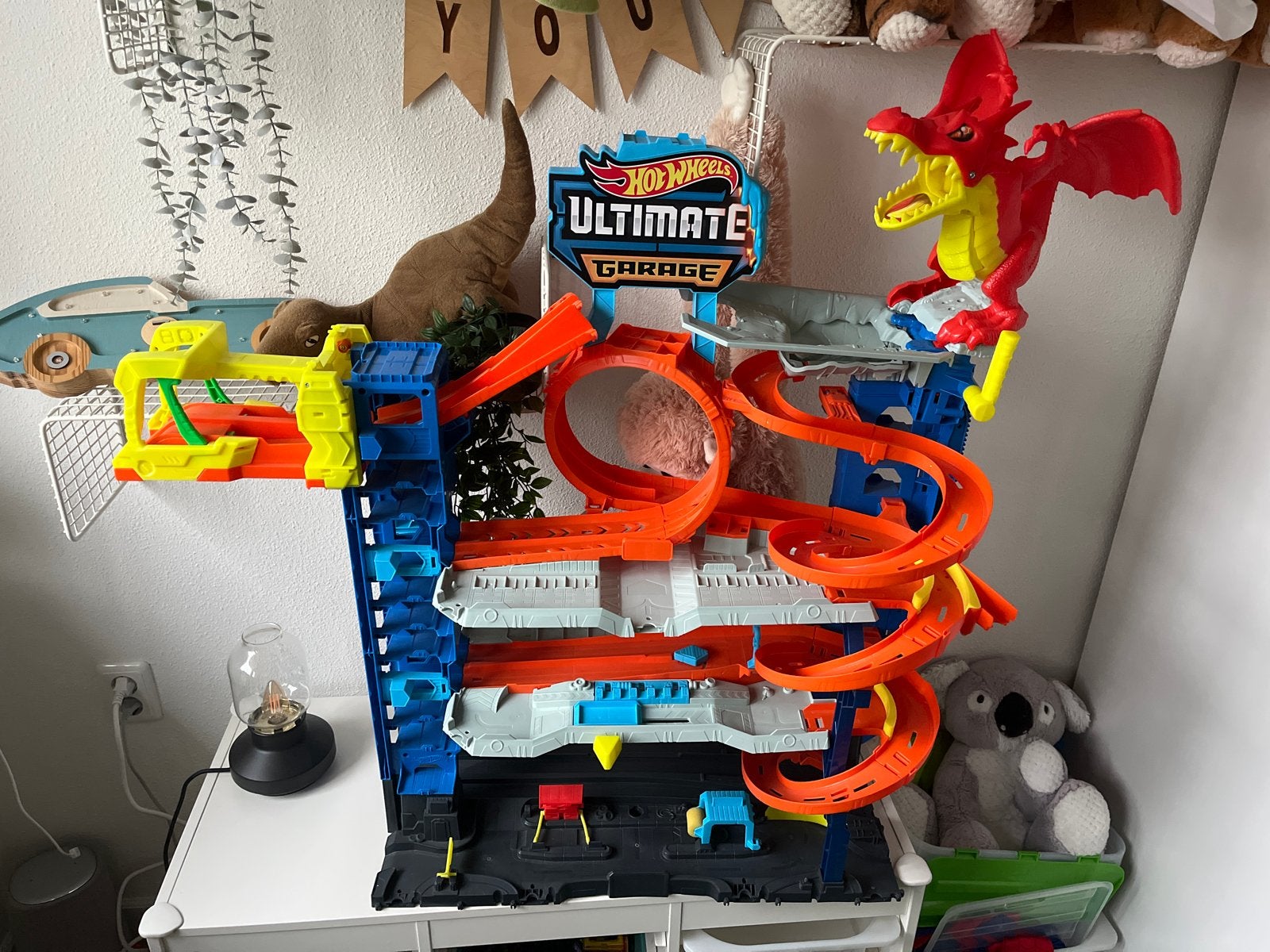 Hot Wheels Ultimate Garage met T-Rex en draak, Ophalen, Gebruikt, Jongen