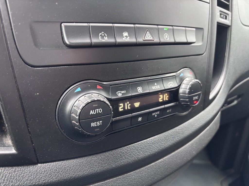 Mercedes-benz Vito 114 CDI Lang | Automaat | CAMERA, Auto's, Automaat, 136 pk, Gebruikt, Euro 6