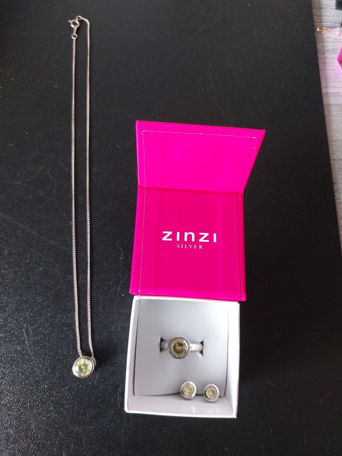 Zinzi sieraden set ketting oorbellen en ring, Sieraden, Tassen en Uiterlijk, Piercings, Ophalen of Verzenden, Zo goed als nieuw
