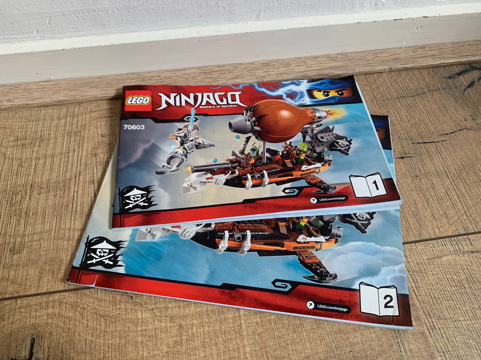 70603 Raid Zeppelin, Lego, Ophalen of Verzenden, Zo goed als nieuw, Inclusief minifiguren