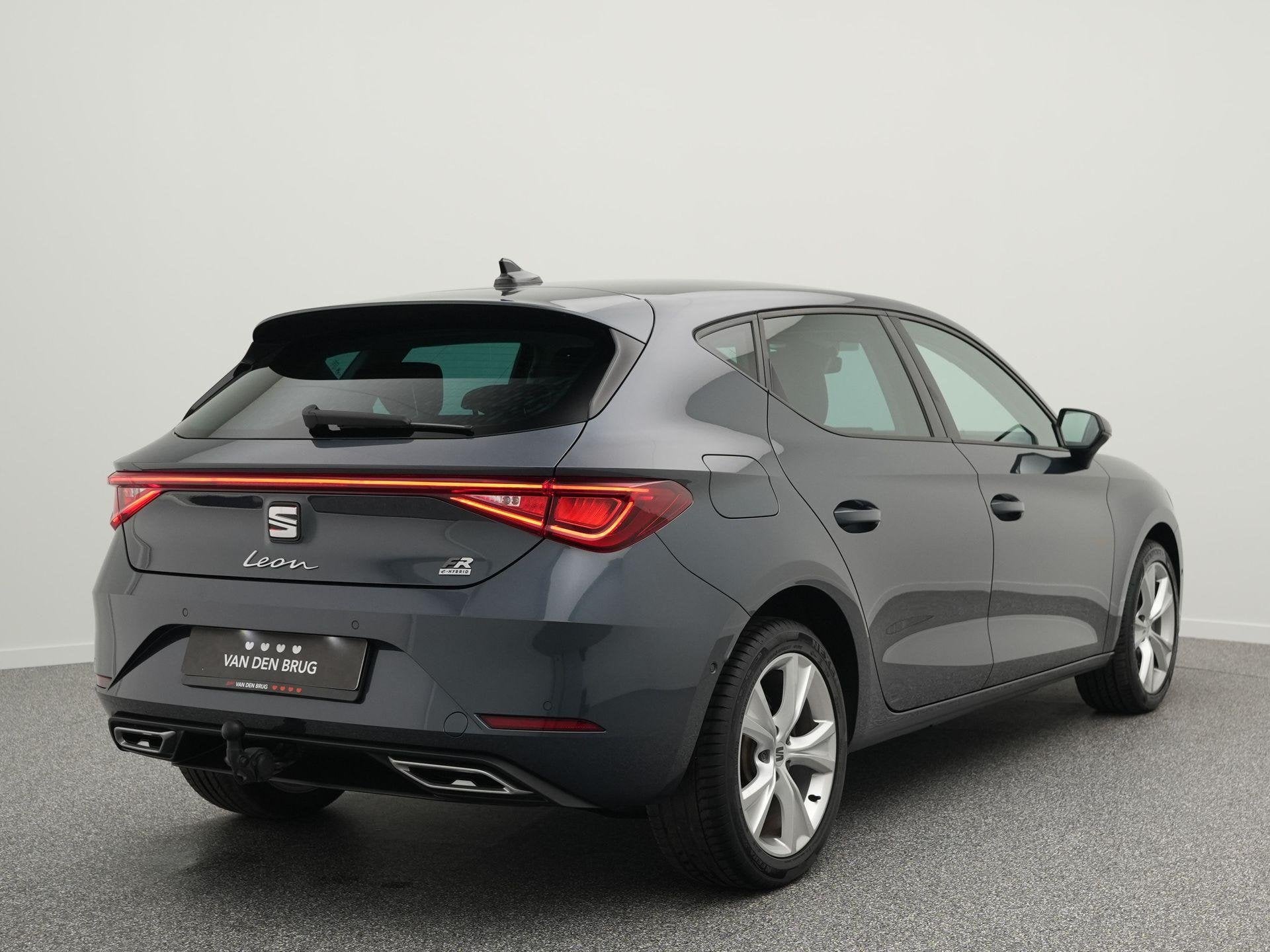 SEAT Leon 1.4 TSI 204pk eHybrid PHEV FR Business Intense | T, Stof, Gebruikt, 4 cilinders, Leon