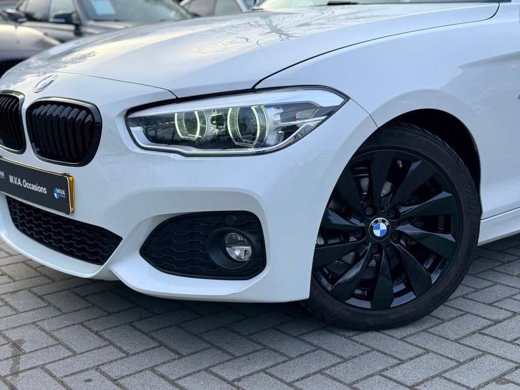 BMW 1-serie 118i Centennial Executive M Sport|Automaat|Carpl, Auto's, BMW, Gebruikt, Alcantara, Wit, Origineel Nederlands