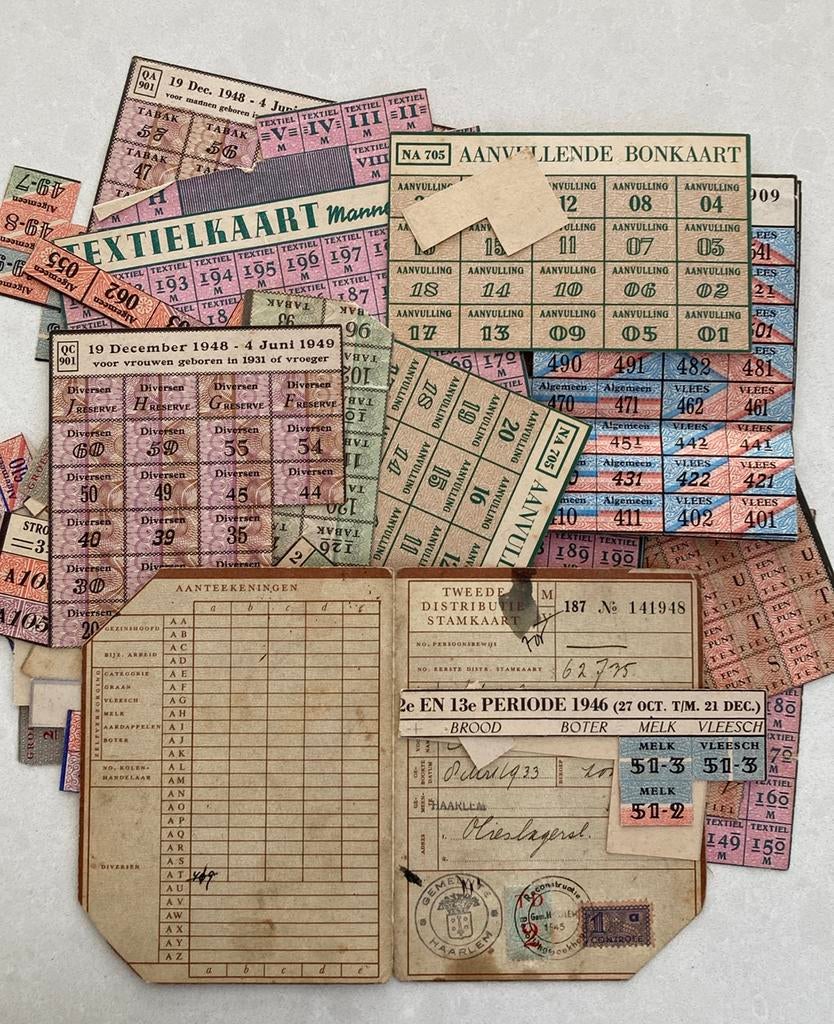 Partij bonkaarten en stamkaart 1945, Verzamelen, Militaria | Tweede Wereldoorlog, Ophalen of Verzenden, Overige soorten, Nederland