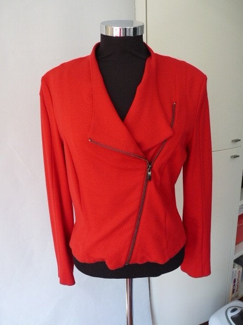 Apart kort rood tricot jasje mt 38, Maat 38/40 (M), Ophalen of Verzenden, Zo goed als nieuw, Jasje