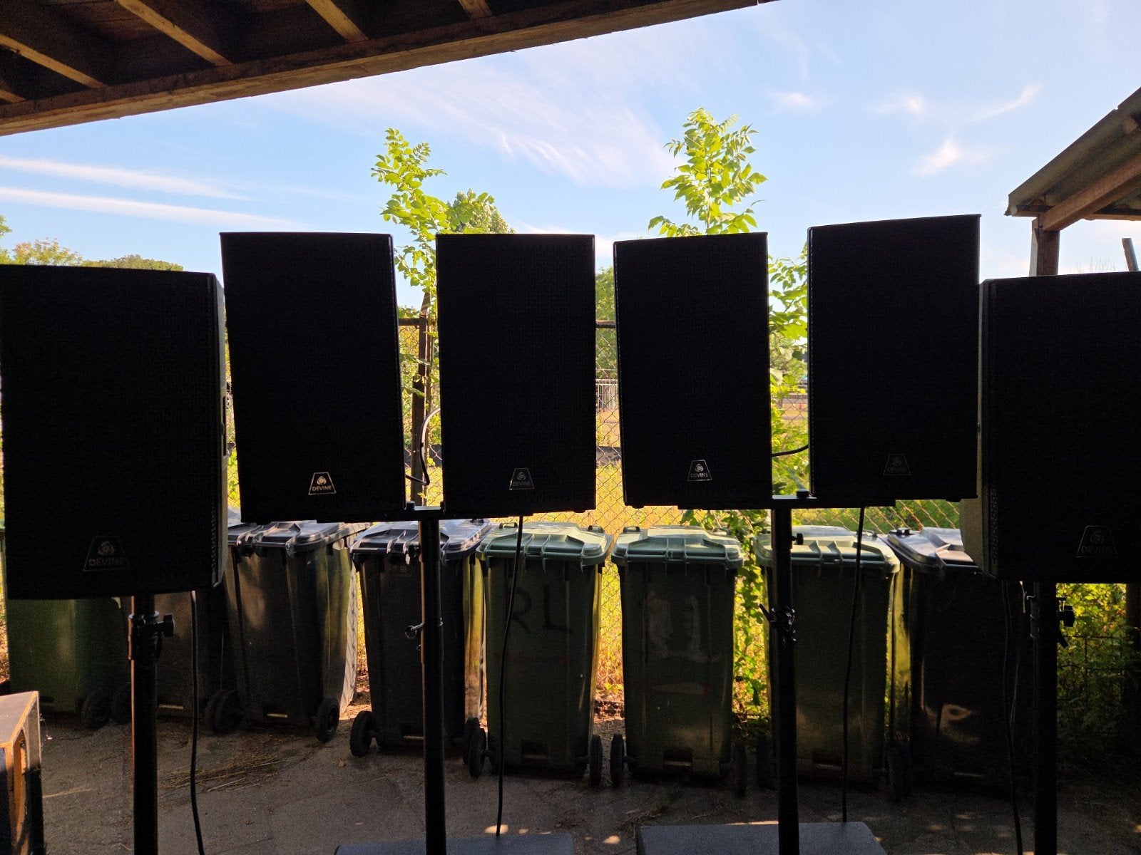 devine speakers actief.  18 ins subwoofers, Ophalen, Zo goed als nieuw, Speakerset, Overige merken