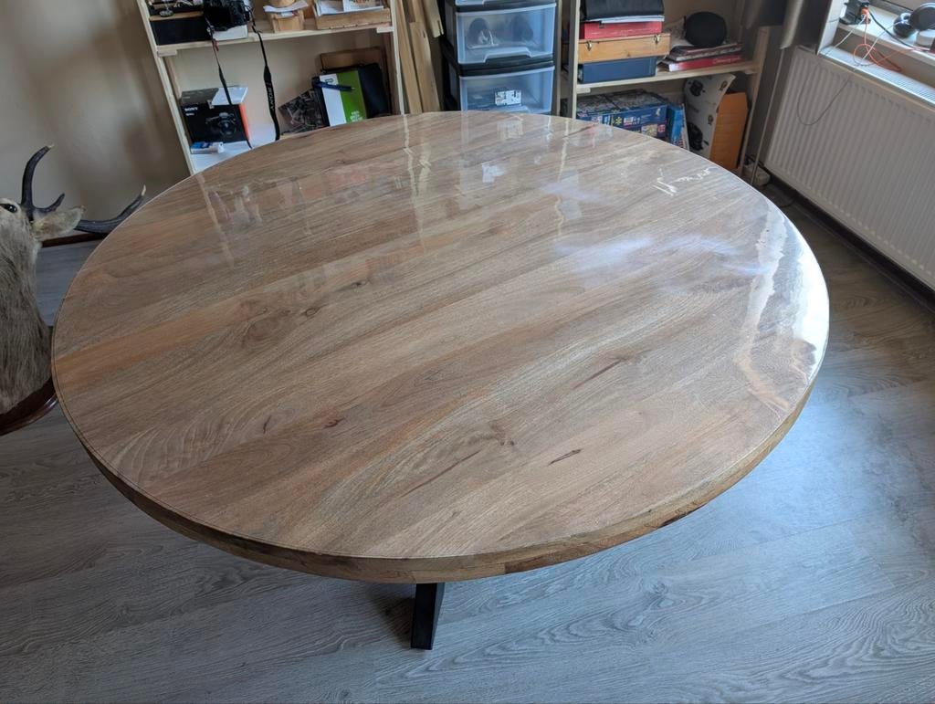 Ronde eettafel met stalen spinpoot - Mangohout, Huis en Inrichting, Tafels | Eettafels, 150 tot 200 cm, Rond, Zo goed als nieuw