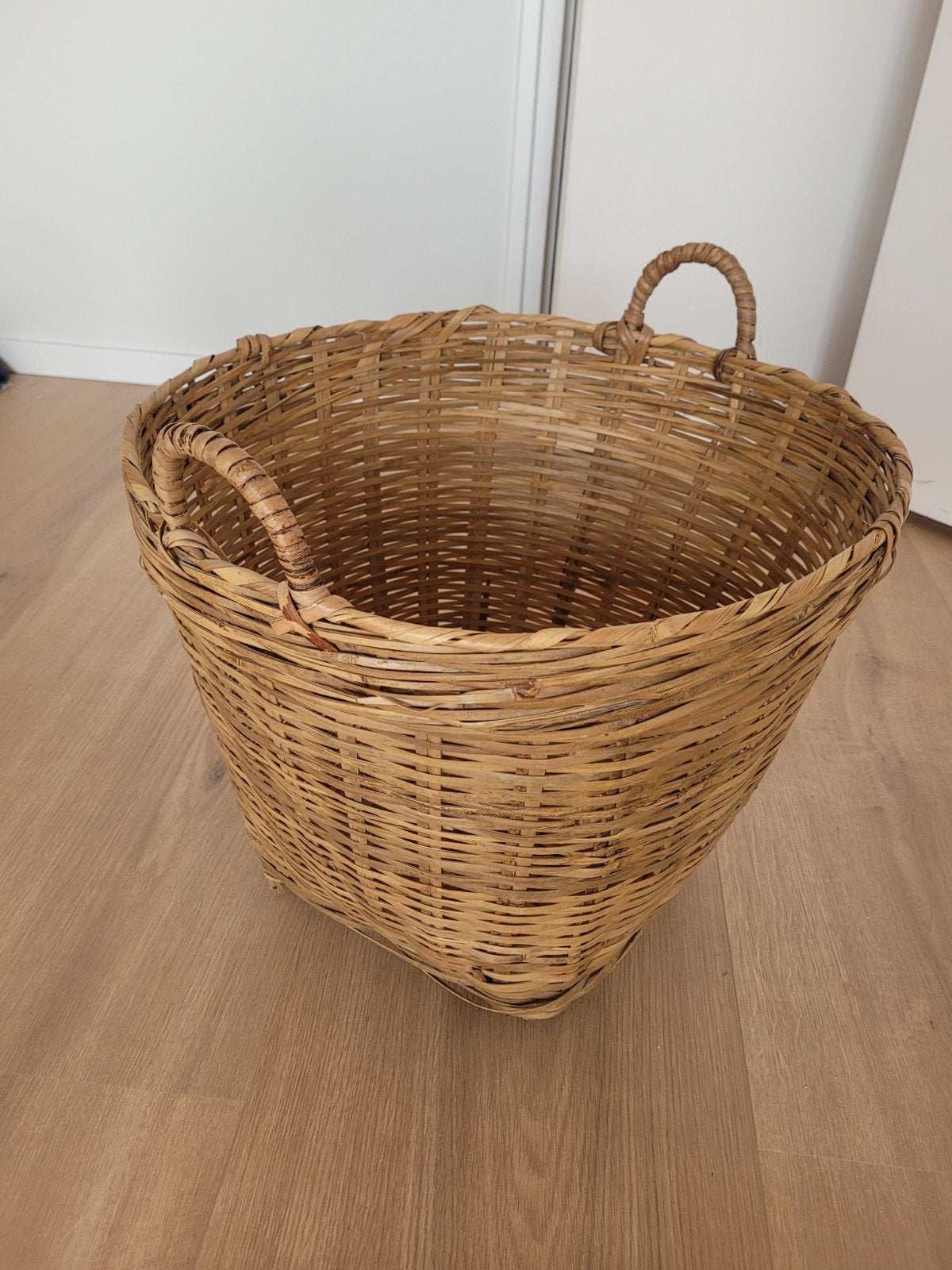 Rieten mand wasmand opbergmand, Huis en Inrichting, Ophalen, Zo goed als nieuw, Rond, Riet