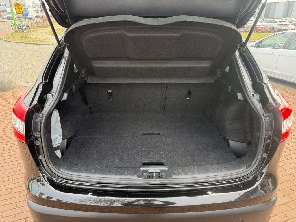 Foto 11 van Nissan QASHQAI 1.2 N-Connecta | navi | camera | (bj 2017)