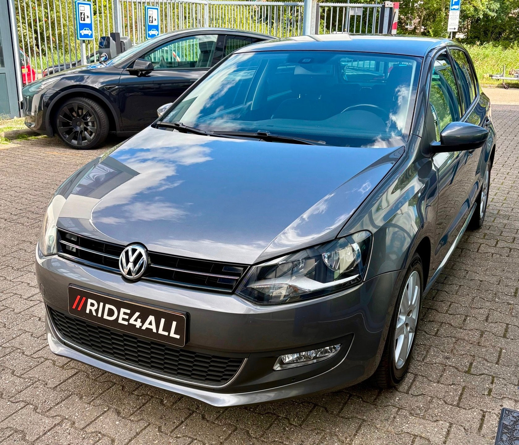 Volkswagen Polo 1.2 TSI Highline/DSG/AIRCO/CRUISE/NAP!, Stof, Zwart, 4 cilinders, Origineel Nederlands