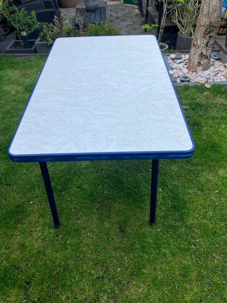 Zeer degelijke camping tafel van het merk Sieger, Ophalen of Verzenden, Zo goed als nieuw, Campingtafel