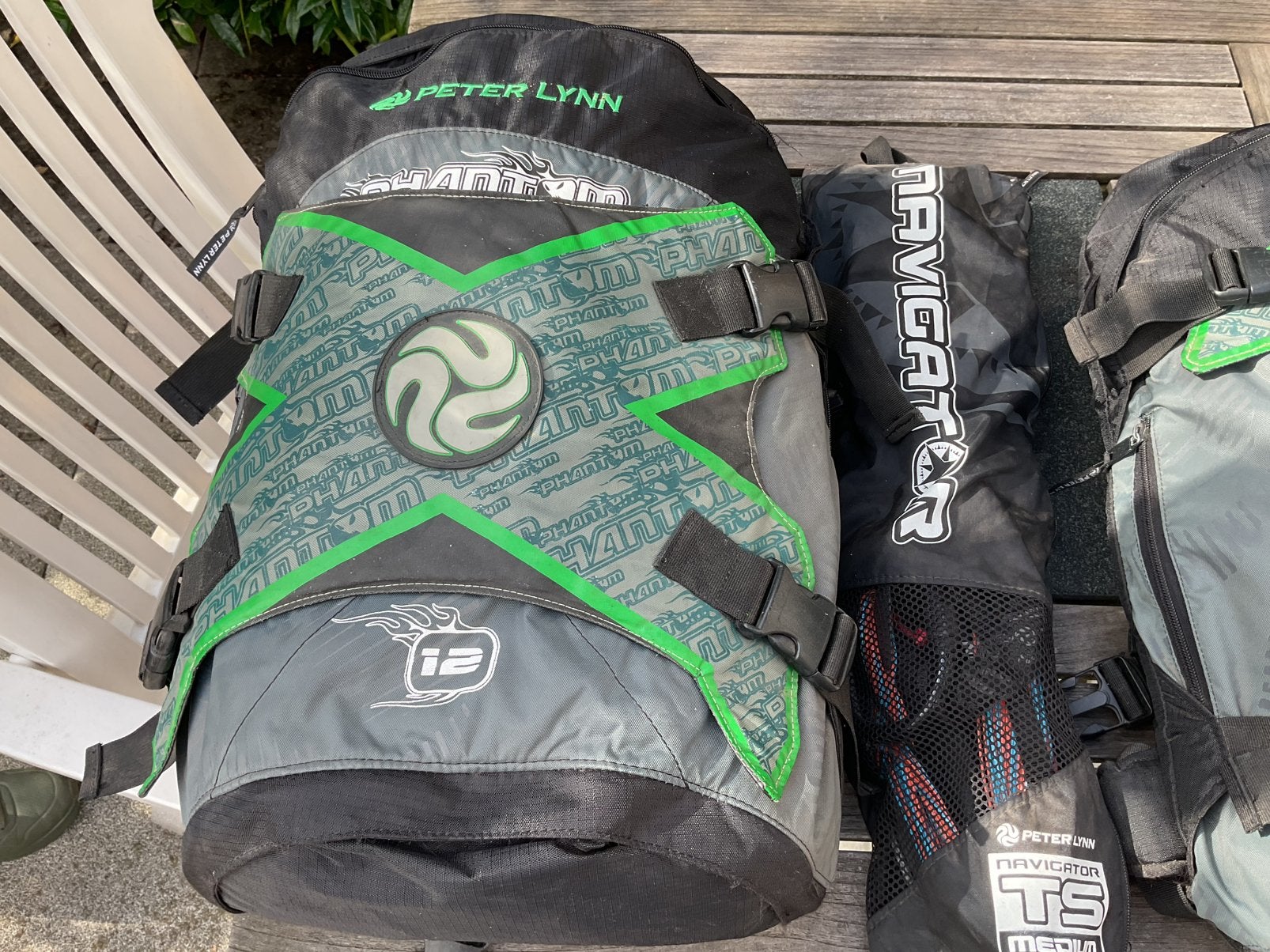 Peter Lynn Phantom vlieger/kite 12 m,navigator bar TS medium, Ophalen of Verzenden, Zo goed als nieuw, Vierlijns