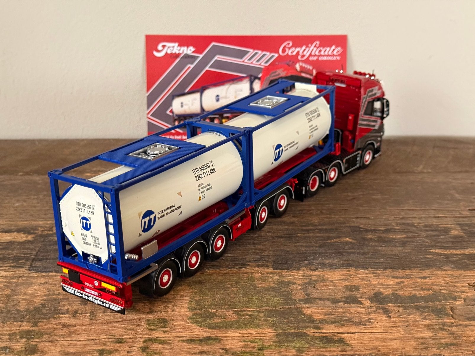 Tekno - Volvo FH5 SL logistics, Ophalen of Verzenden, Zo goed als nieuw, Bus of Vrachtwagen, Tekno