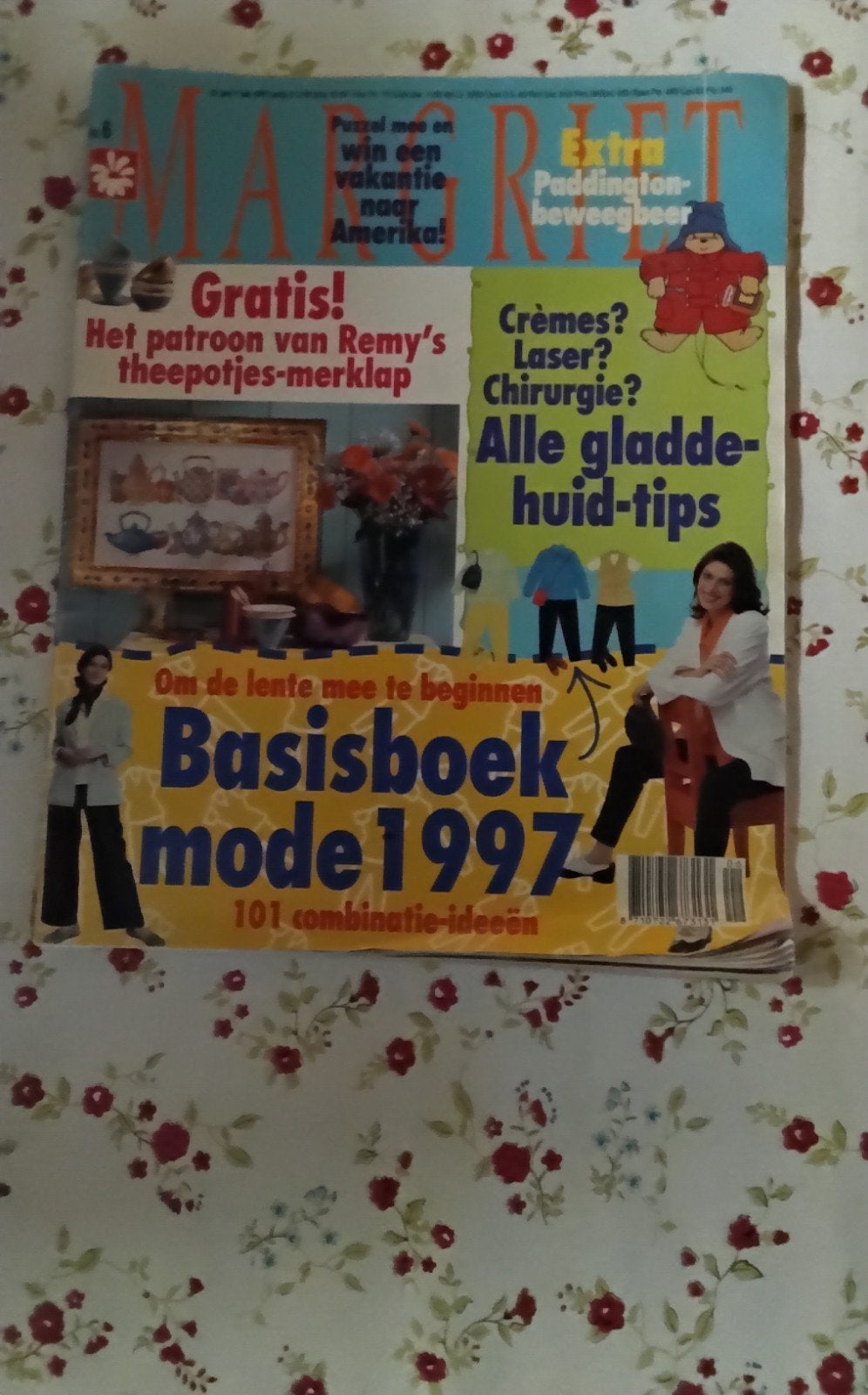 Margriet Extra - Basishandboek Mode 1997, Ophalen of Verzenden, Gelezen, Damesbladen
