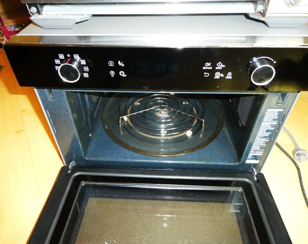 ruime SAMSUNG COMBI MAGNETRON / OVEN 35 l snel kookfuncties, Ophalen, Combimagnetron, Gebruikt, Hete lucht