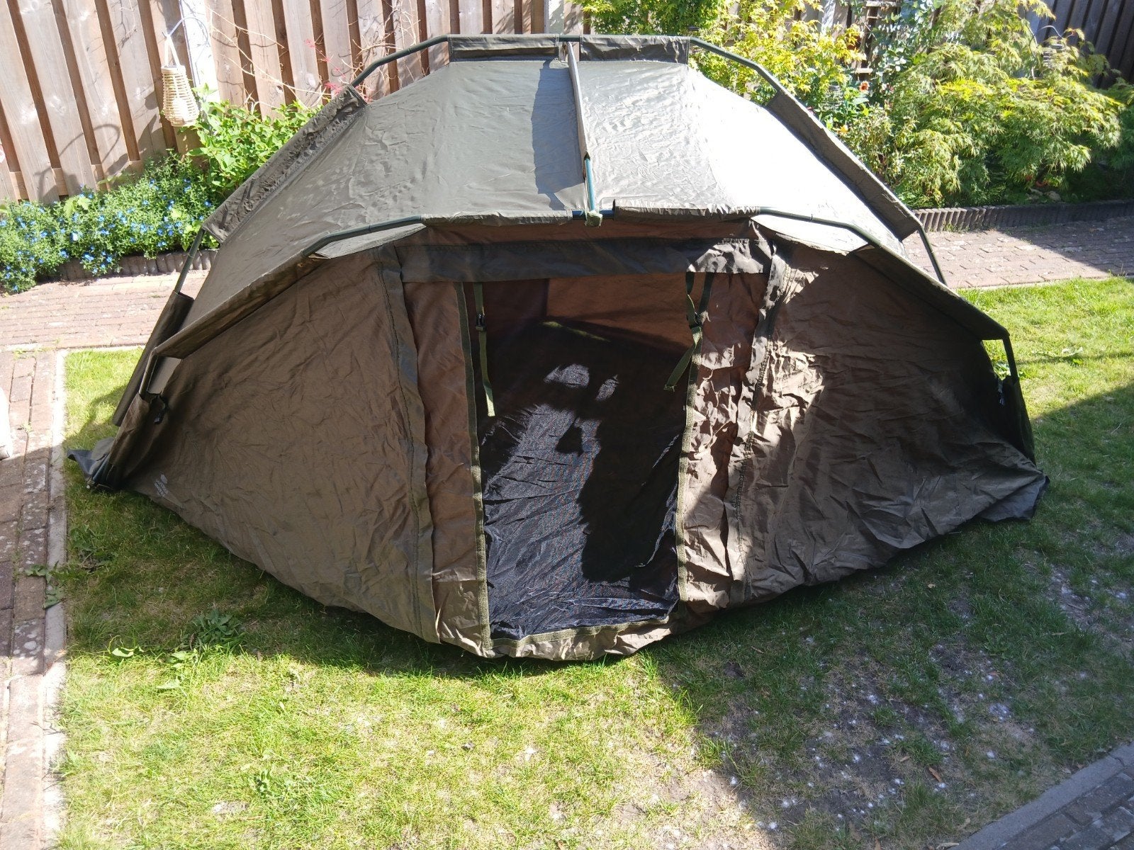 Jrc defender 1 man bivvy 5000 R E met overwrap, Watersport en Boten, Hengelsport | Karpervissen, Ophalen of Verzenden, Gebruikt