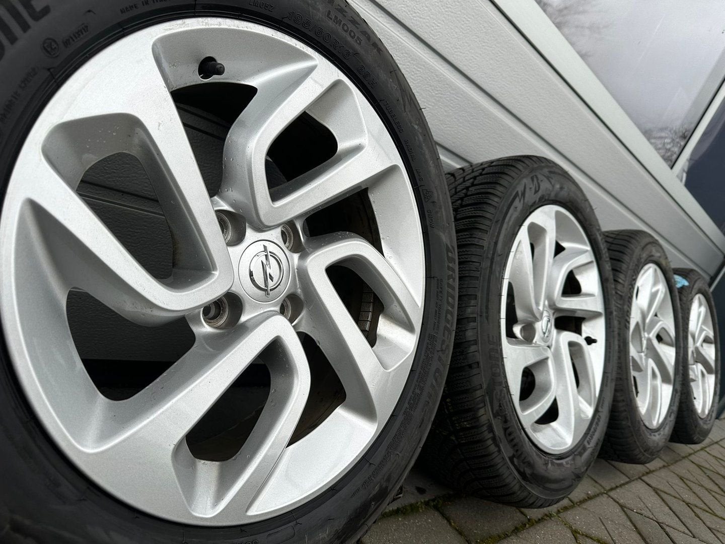 16 Opel Corsa e Citroen Aircross Peugeot Partner velgen, Gebruikt, -, Banden en Velgen, Ophalen of Verzenden