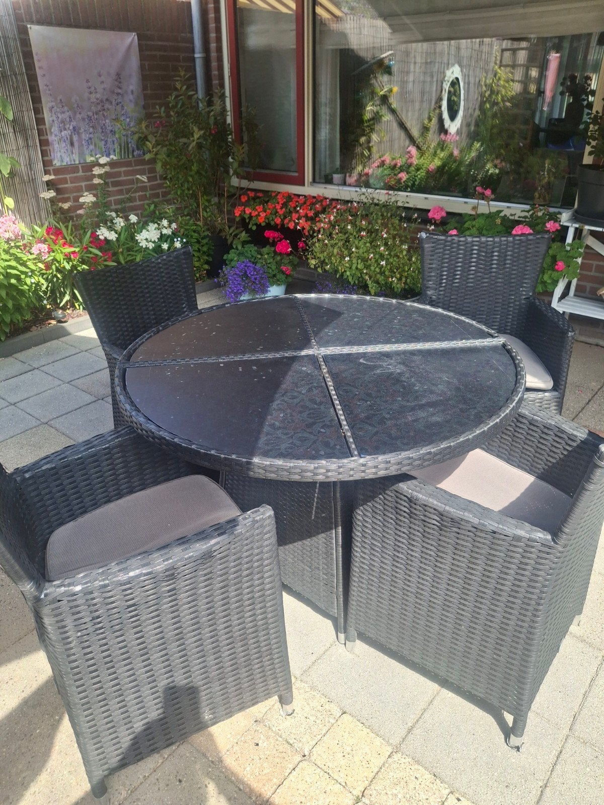 knappe tuintafel met stoelen, Ophalen, 4 zitplaatsen, Kunststof, Gebruikt