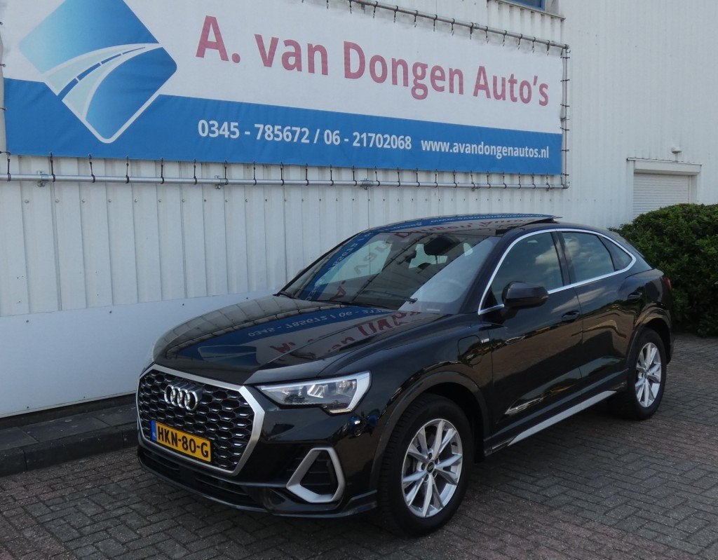 Audi Q3 SPORTBACK 45 TFSI E S Line,Pano,Navi,Dodehoek,Trhaak, Auto's, Automaat, Gebruikt, Overige modellen, 4 cilinders