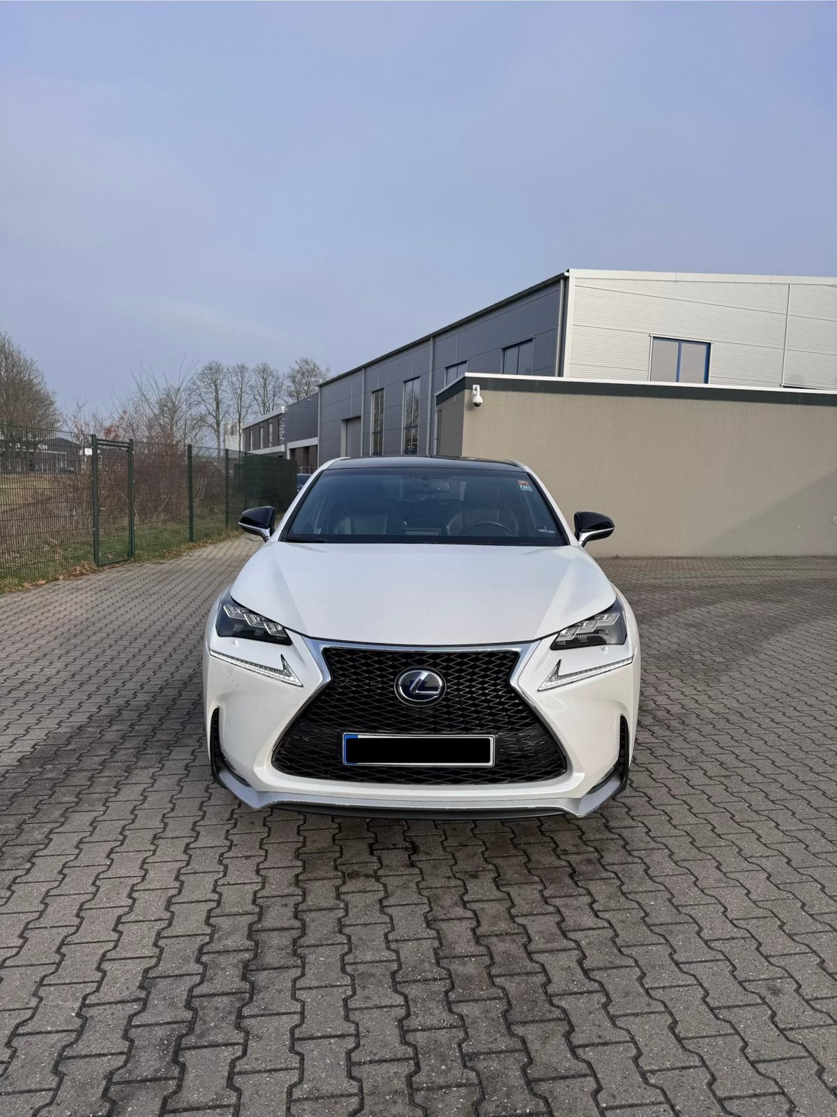Lexus NX 300H AWD F-sport Parelmoerwit Pano Distronic…, Automaat, 2494 cc, Leder, 155 pk