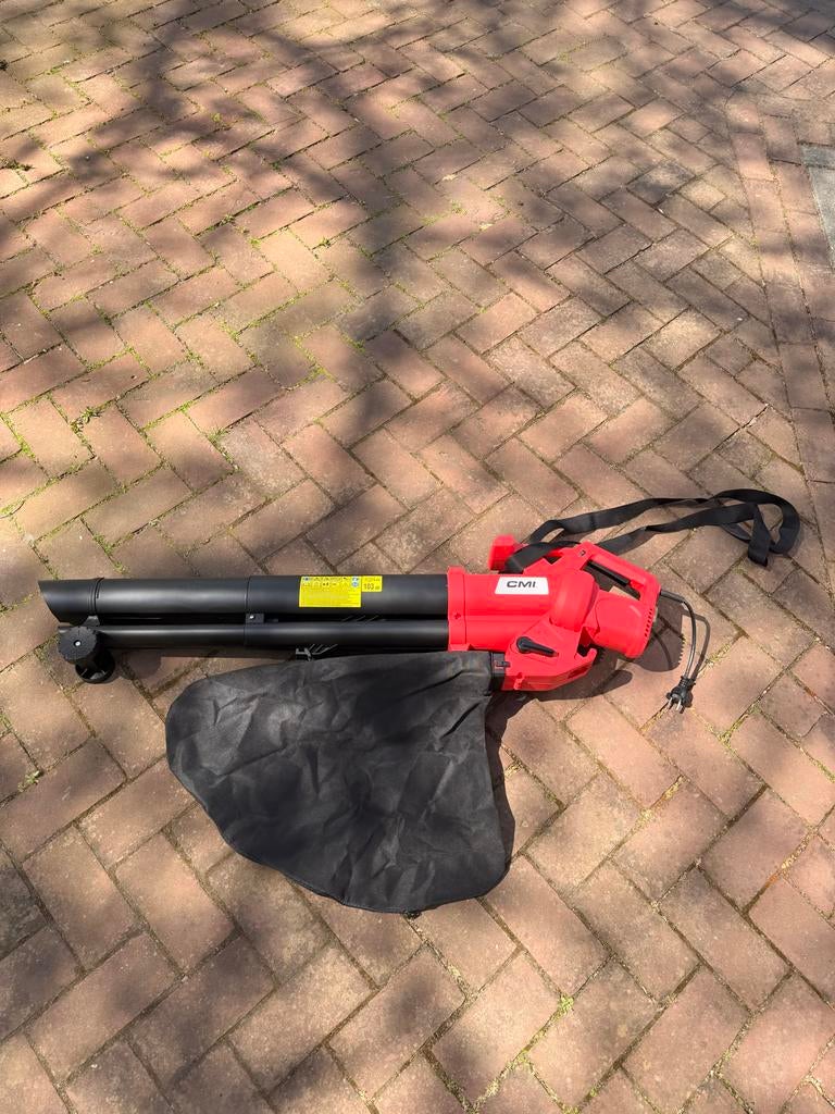 CMI Bladblazer 2800W - NIEUW met zuig- en versnipperfunctie, Tuin en Terras, Handgedragen, Nieuw, Ophalen of Verzenden, Met opvangzak