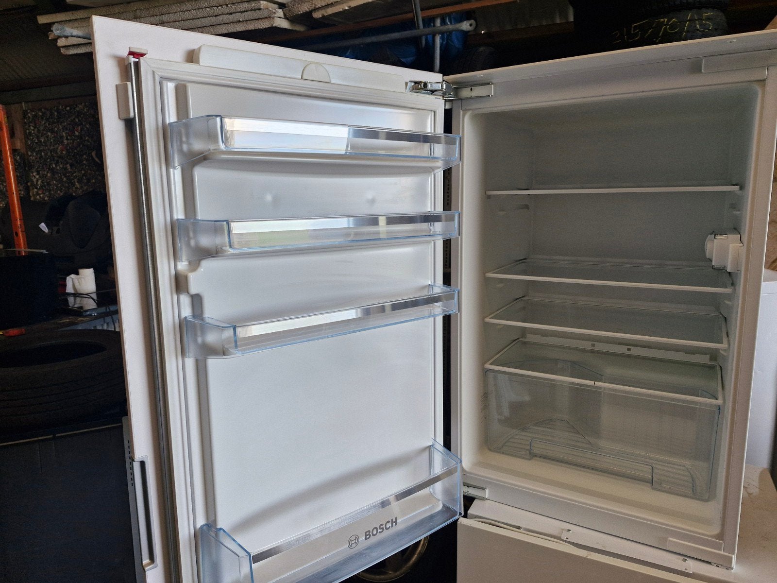 bosch inbouw koelkast, Witgoed en Apparatuur, Ophalen, Zo goed als nieuw, Zonder vriesvak, Energieklasse A of zuiniger