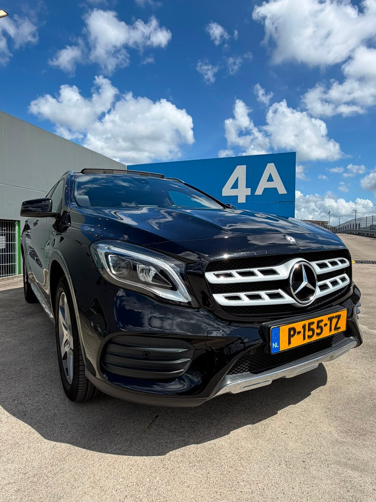 Mercedes-Benz GLA Gla200 automaat AMG EDITION, Auto's, Zwart, 715 kg, Zwart, 1595 cc