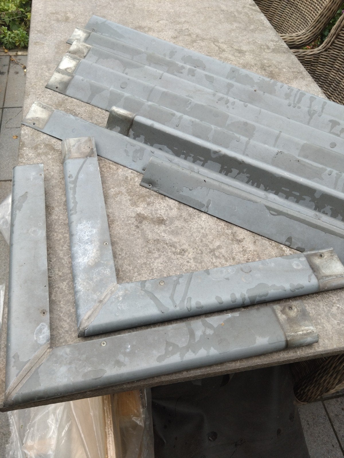 Zinken daktim of dakrand  kraallijst deklijsten (ca. 9-10m), Ophalen, Gebruikt, 15 m² of meer