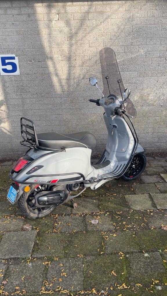 Vespa Sprint 2019, Fietsen en Brommers, Scooters | Vespa, Ophalen, Gebruikt, Overige modellen, Maximaal 45 km/u