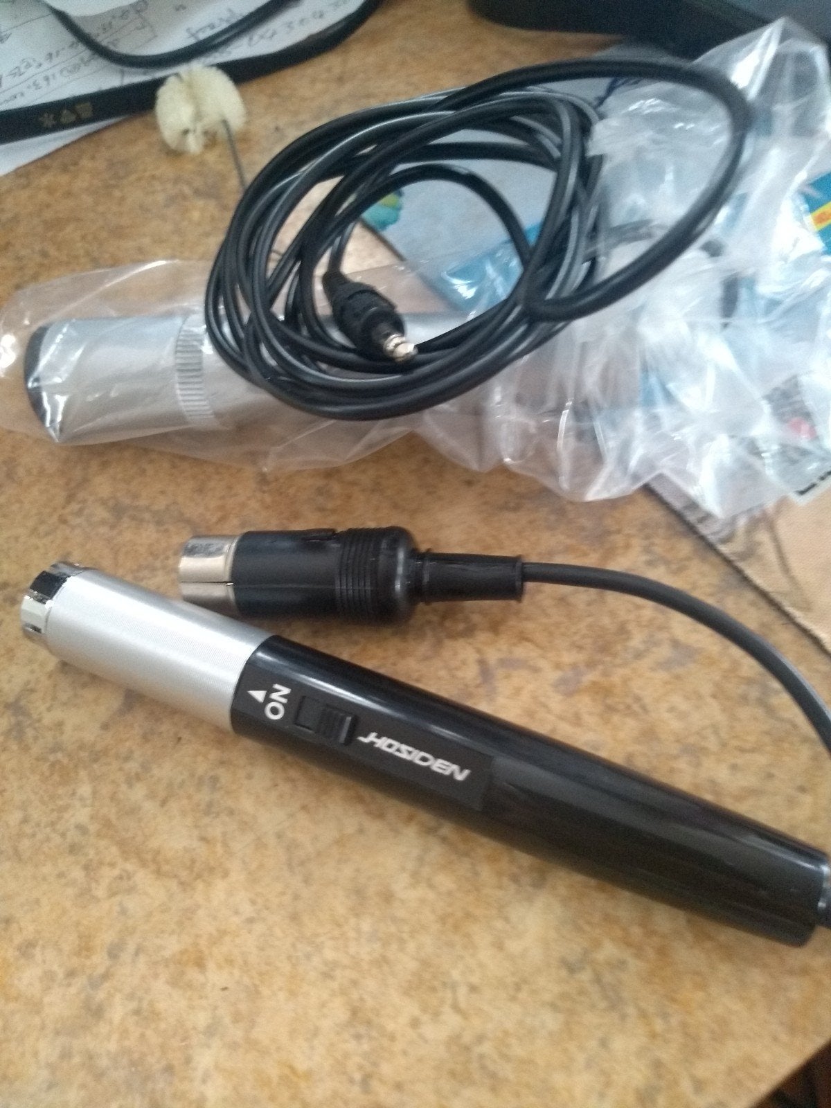 Hosiden microfoon met kabel, Ophalen of Verzenden