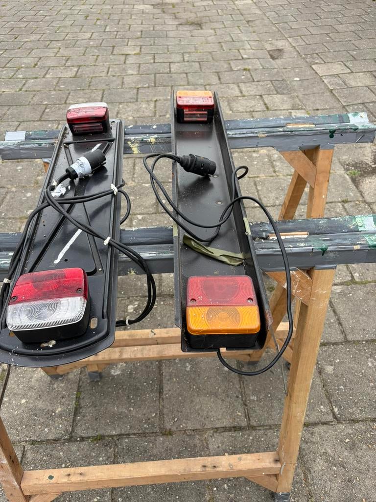 Achterlicht sets voor aanhanger. 2 stuks, Auto diversen, Aanhangwagen-onderdelen, Ophalen of Verzenden, Gebruikt