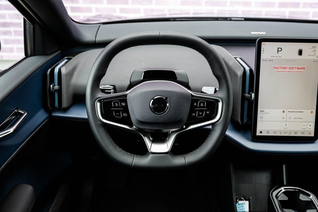 Volvo EX30 P3 Plus Europa | Elektrisch Verstelbare Voorstoel, Auto's, Volvo, Automaat, Achterwielaandrijving, Leder en Stof, Zwart