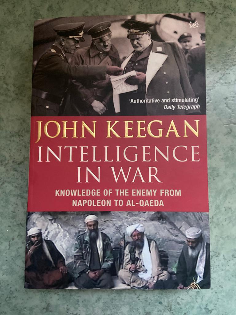 Intelligence in War - John Keegan (Engels), Boeken, Ophalen of Verzenden, Niet van toepassing, Gelezen, Algemeen