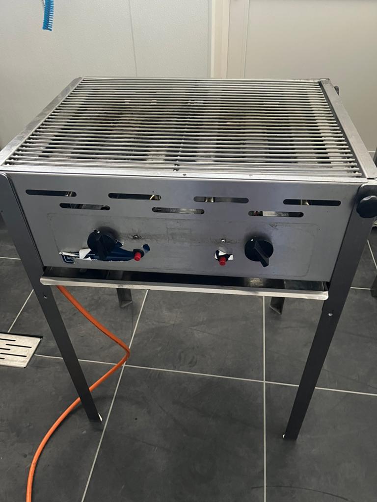 2 gas barbecues ex verhuur, Tuin en Terras, Gasbarbecues, Ophalen, Gebruikt