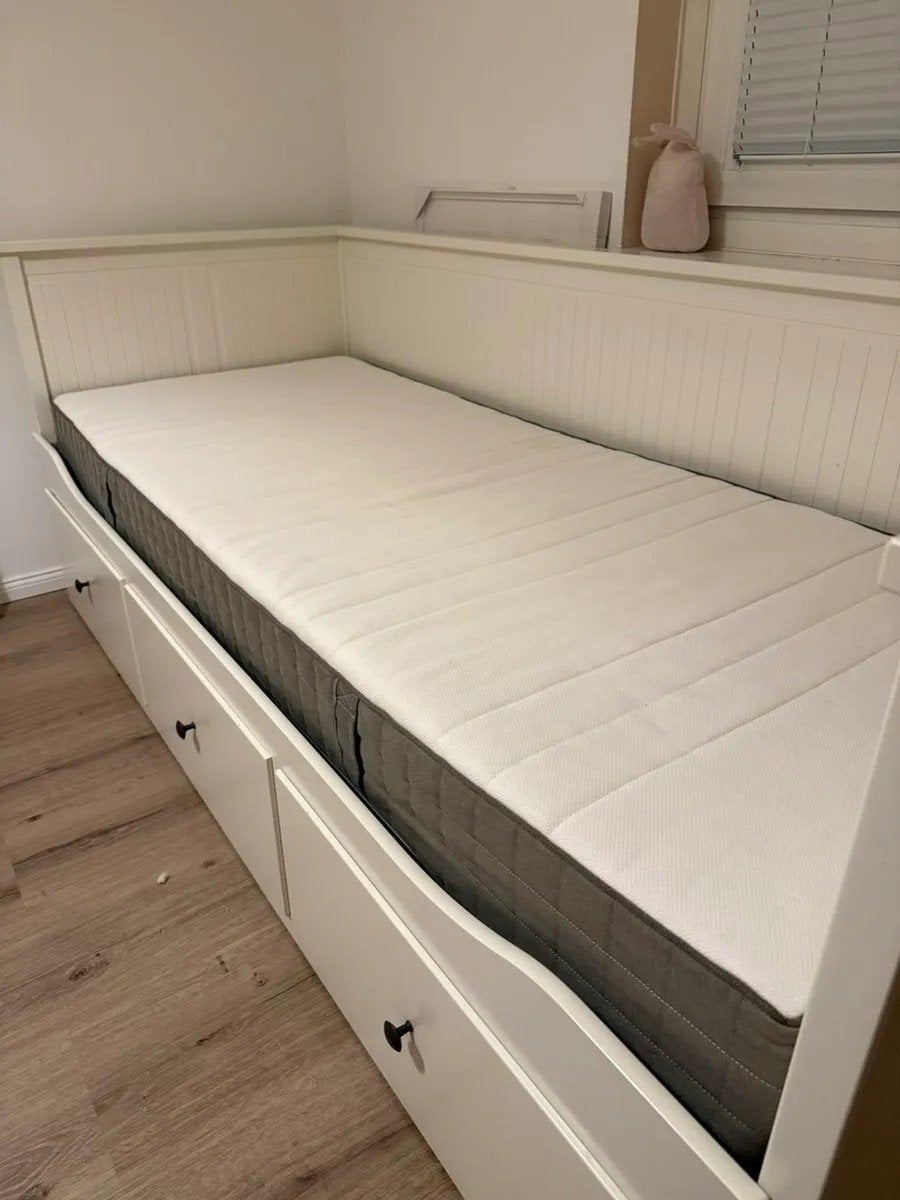 Ikea Hemnes Bedbank 200x80 cm met matras, Ophalen, Eenpersoons, Wit, 80 cm