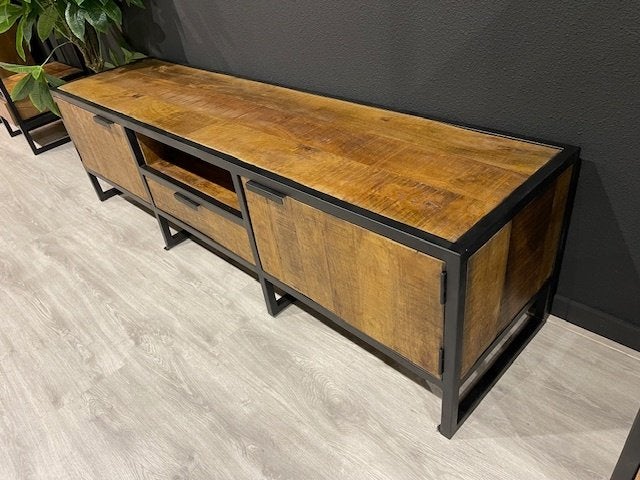 Boaz TV-meubel 180 cm massief mango/metaal, Huis en Inrichting, Kasten | Ladekasten, Overige houtsoorten, 150 tot 200 cm, Nieuw
