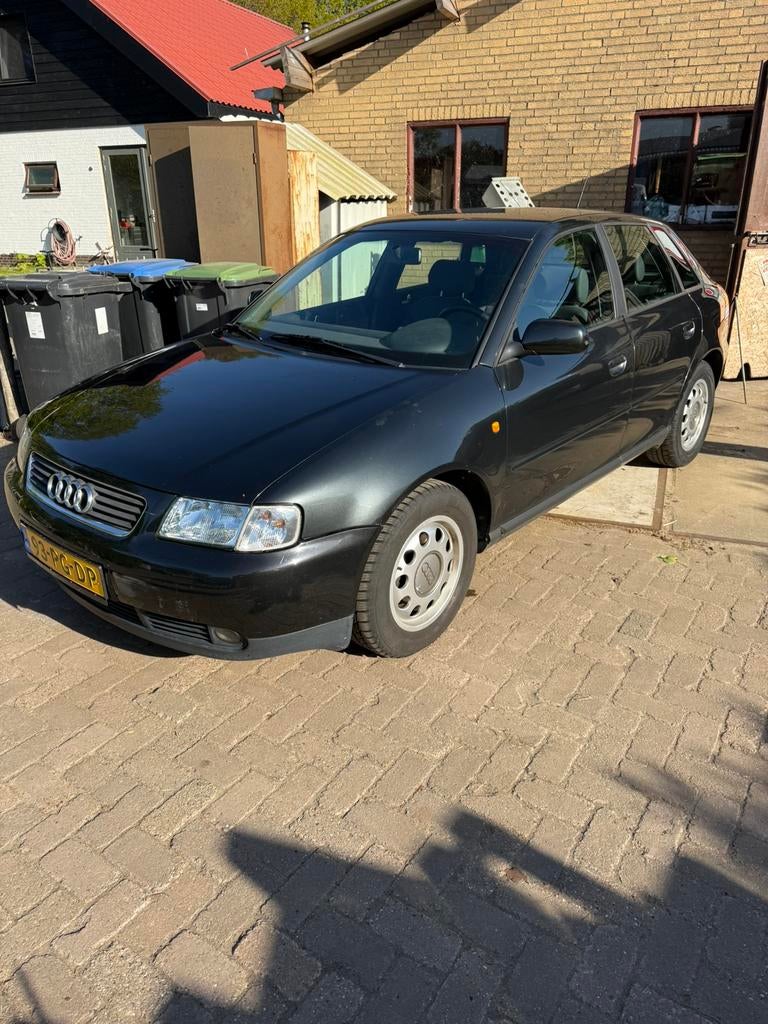 Audi A3 1.6 74KW 1999 Zwart, Auto's, Audi, 100 pk, 1595 cc, 1200 kg, Handgeschakeld