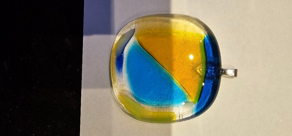 Glazen hanger> geel/blauw. DMV Glasfusing, Ophalen of Verzenden, Nieuw, Hanger