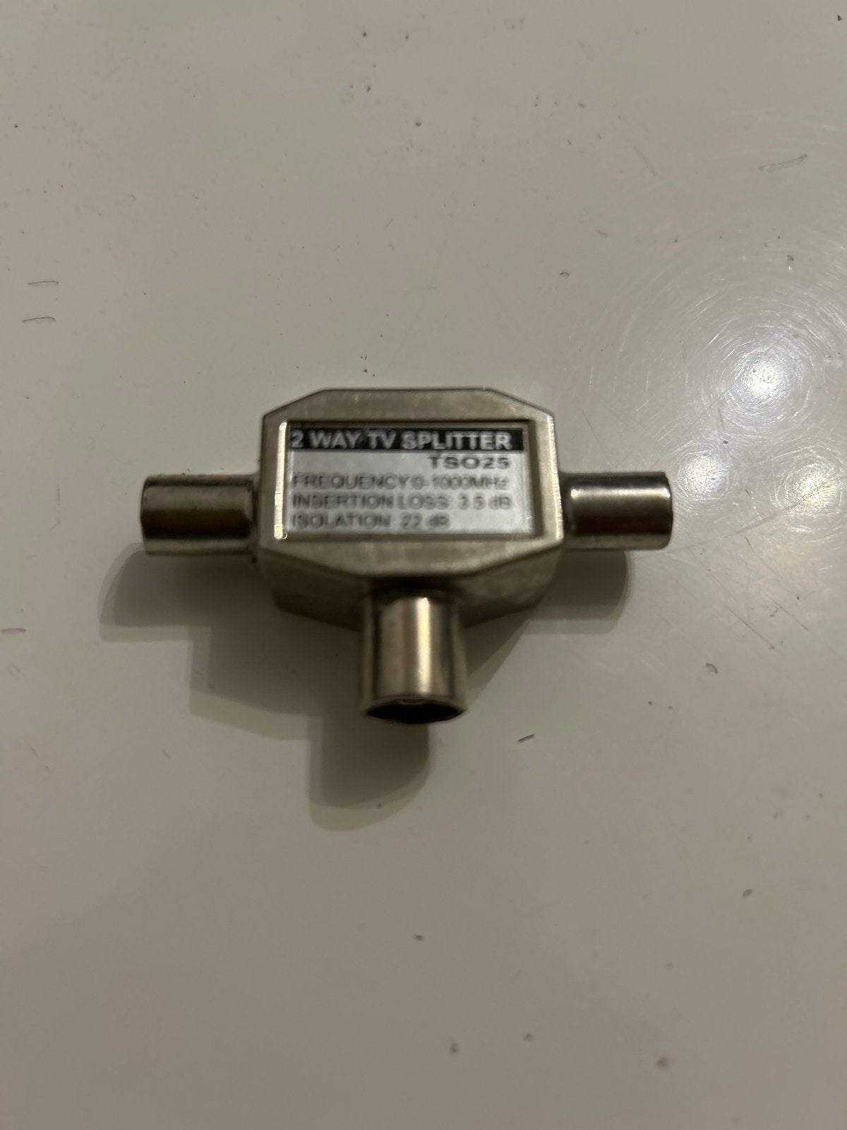 2-weg TV splitter 1000MHz TS025, Audio, Tv en Foto, Audiokabels en Televisiekabels, Ophalen of Verzenden, Zo goed als nieuw, Minder dan 2 meter