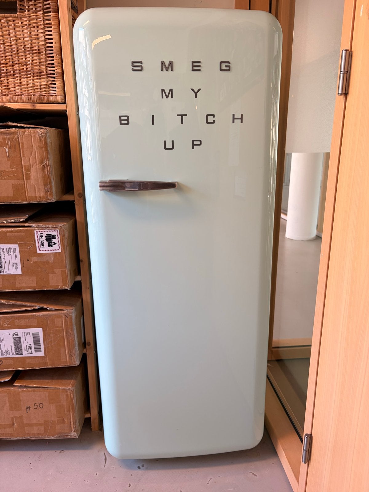 SMEG FAB28RV1 retro koelkast mintgroen met vriesvak, Ophalen, 200 liter of meer, Zo goed als nieuw, Energieklasse A of zuiniger