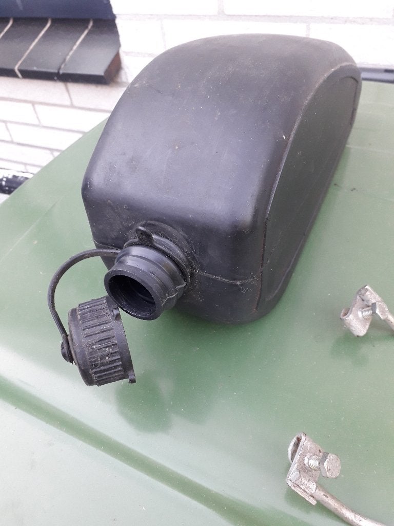 Zeldzame Solex reserve tank, Fietsen en Brommers, Ophalen of Verzenden, Gebruikt, Tank, Overige merken