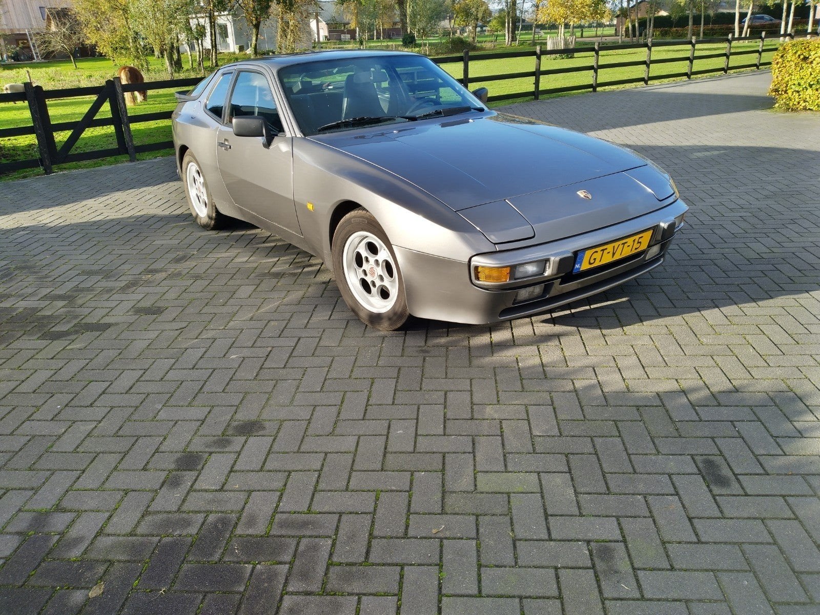 Porsche 944 2.5 Coupe AUT 1985 Grijs, Auto's, Automaat, Achterwielaandrijving, 163 pk, 1200 kg