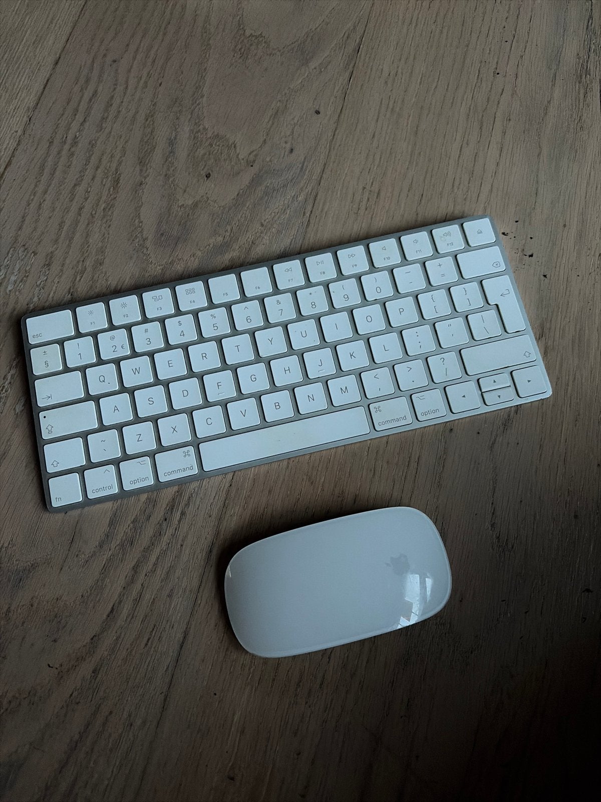 Apple Magic Keyboard en Magic Mouse, Toetsenbord en muis-set, Ophalen of Verzenden, Zo goed als nieuw, Draadloos