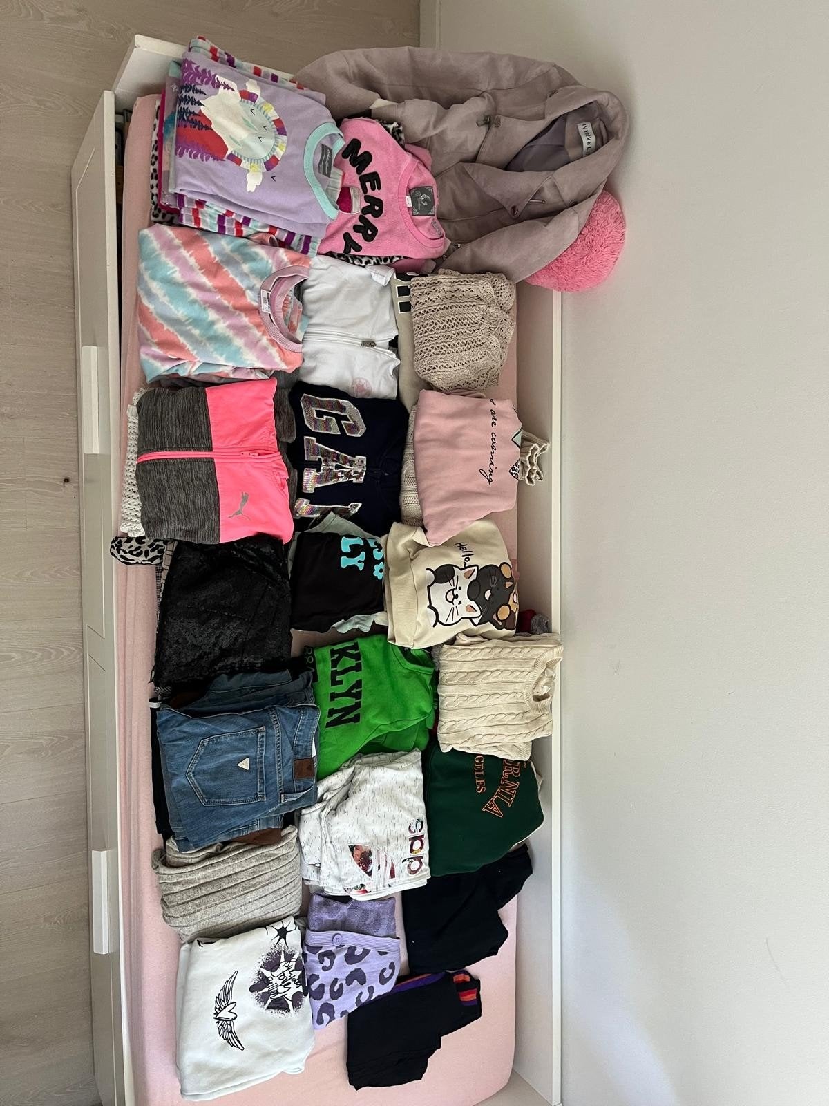 Gratis meisjes kleding pakket., Ophalen